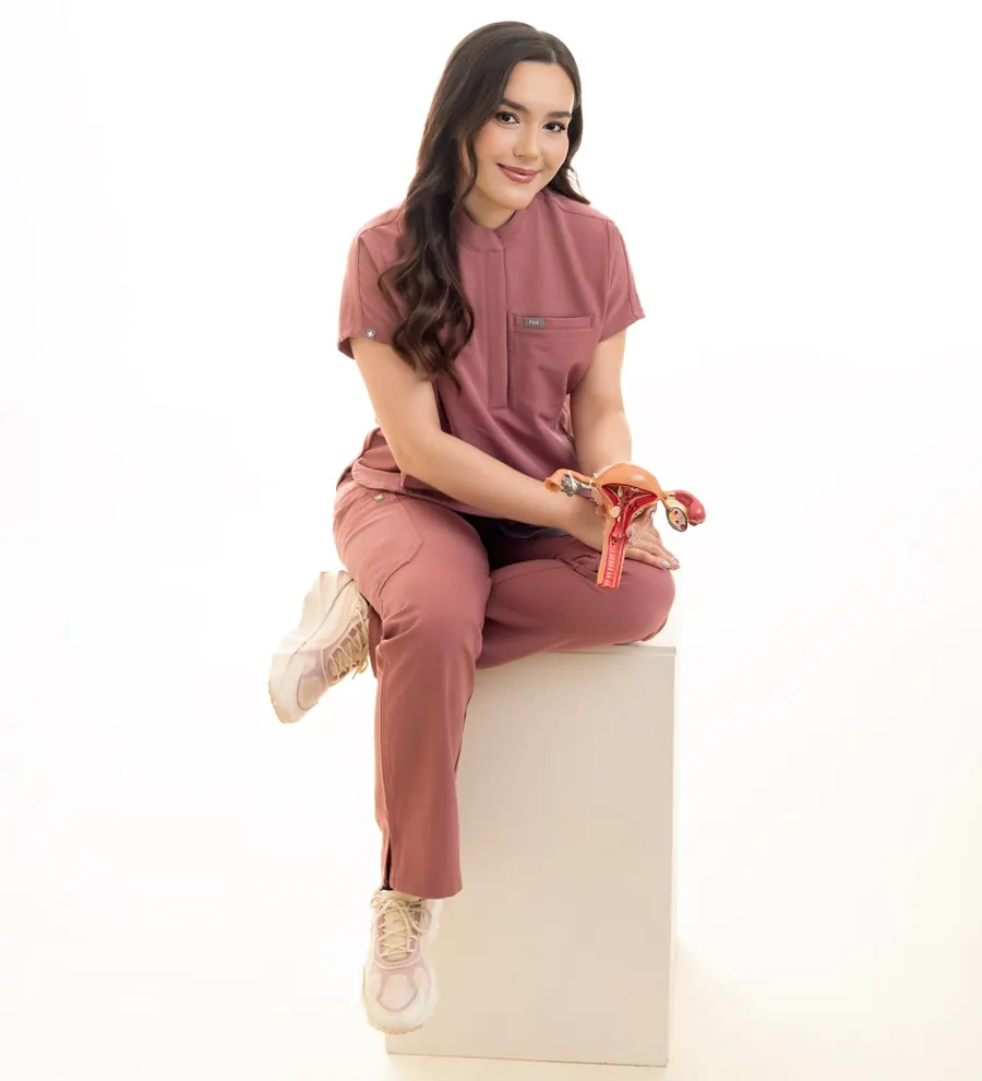 Dra. Itzel María Olaje, especialista en ginecología y obstetricia
